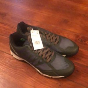 Brand new pair of men’s Reebok Speed Tr